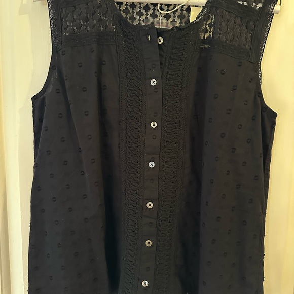 Paola Lace Blouse - Picture 6 of 7